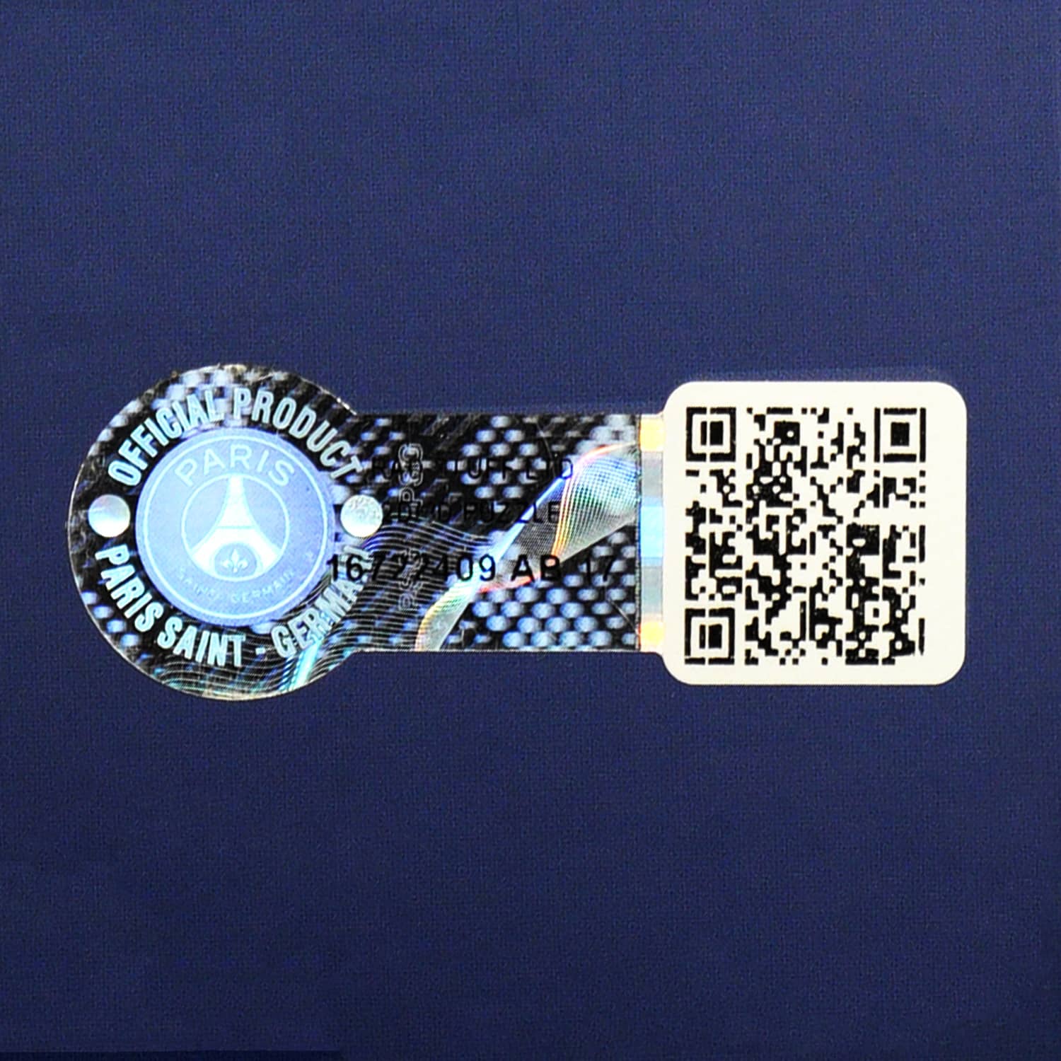 PSG Goalkeeper shirt hologram